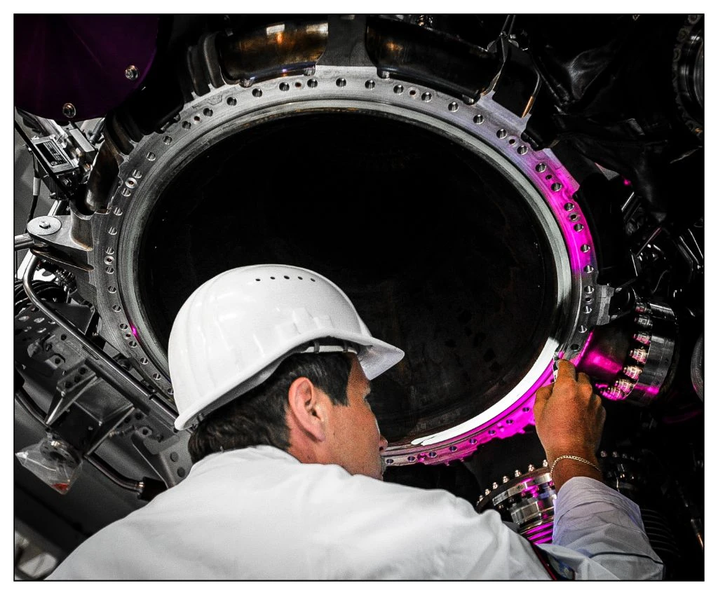 Réacteur d'avion vue circulaire - industrie aéronautique Safran